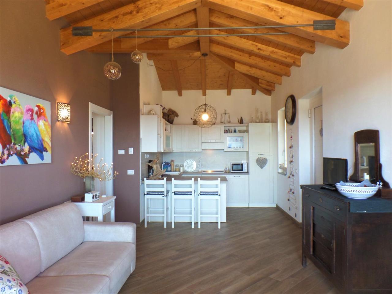 La Briciola Villa Lesa Exteriör bild